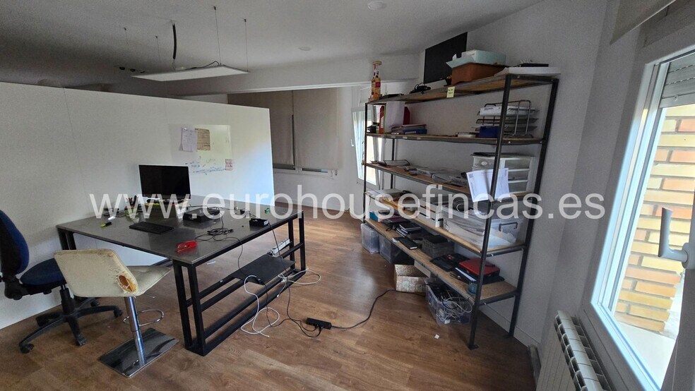 Immeuble residentiel dans Igualada, Barcelona à vendre - Photo de l’immeuble – Image 3 sur 21