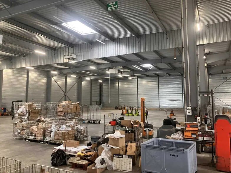 7 Rue De L'Industrie, Villeparisis à louer - Photo de l’immeuble – Image 1 sur 13