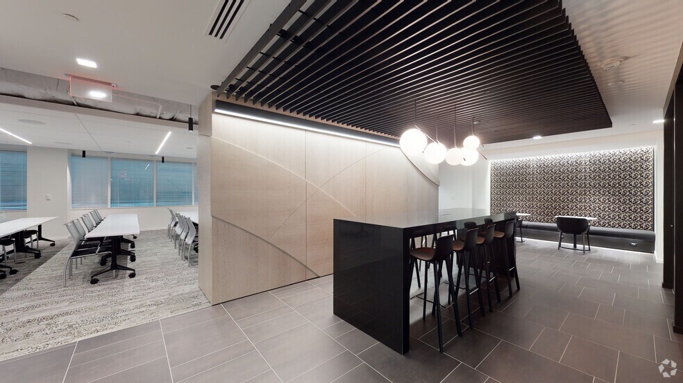 5335 Wisconsin Ave NW, Washington, DC à louer - Photo de l’immeuble – Image 1 sur 1