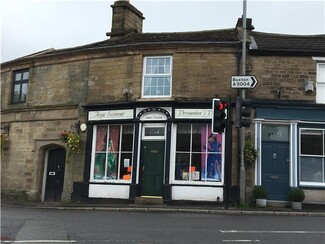 Plus de détails pour 104 Buxton Rd, Whaley Bridge - Local commercial à vendre