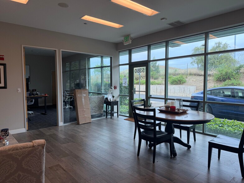 5300-5390 Gateway Plaza Dr, Benicia, CA à louer - Photo de l’immeuble – Image 3 sur 7