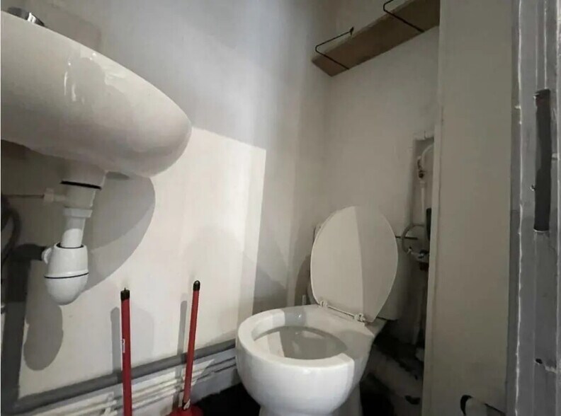 Local commercial dans Paris à louer - Photo intérieure – Image 3 sur 5