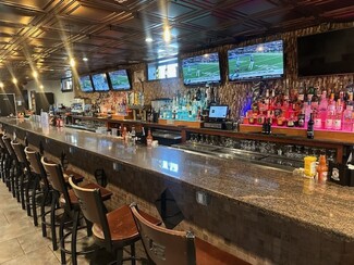 Plus de détails pour 1825 Acushnet Ave, New Bedford, MA - Local commercial à vendre