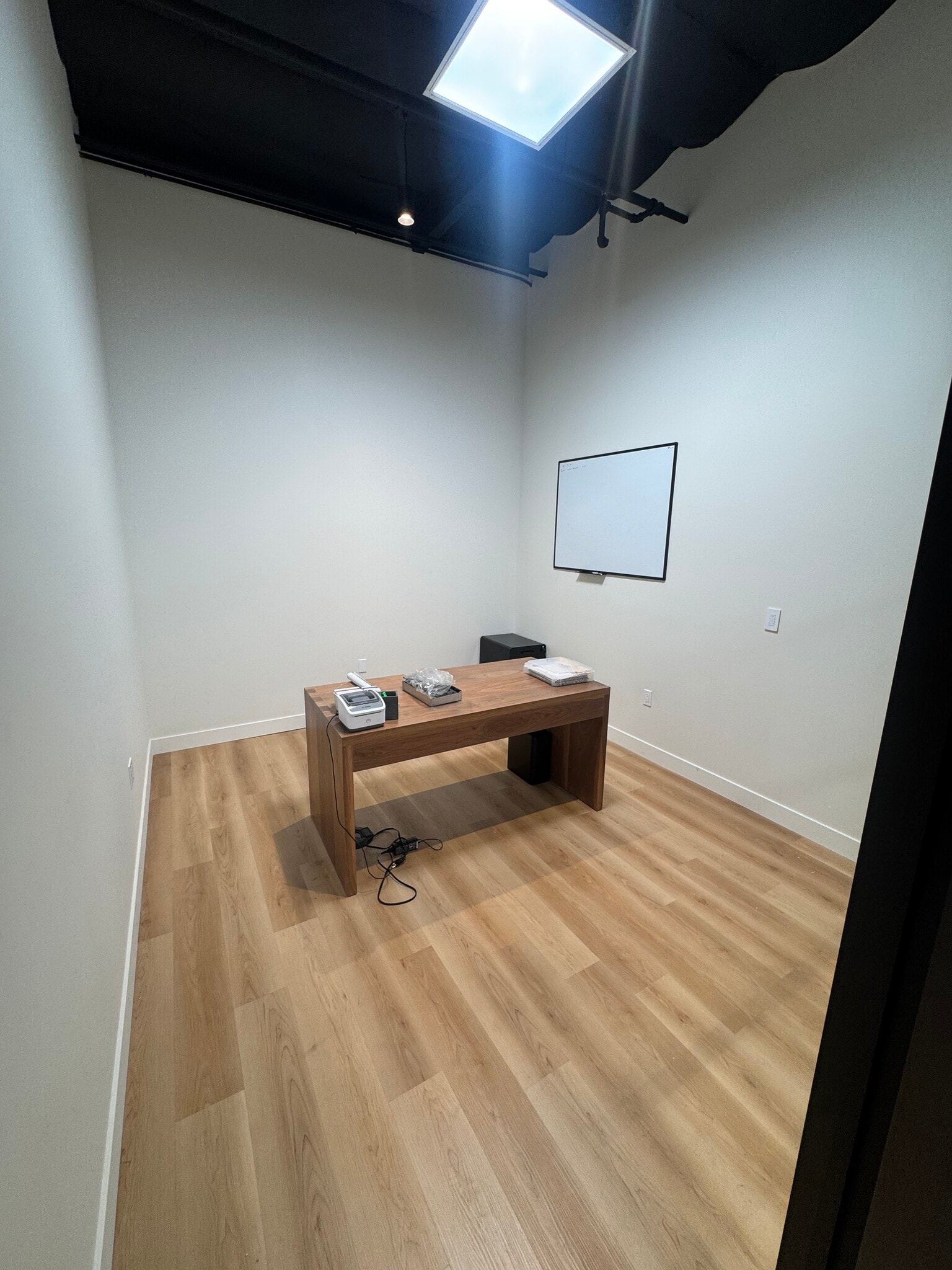 2150 N Trabajo Dr, Oxnard, CA à louer Photo de l’immeuble– Image 1 sur 2