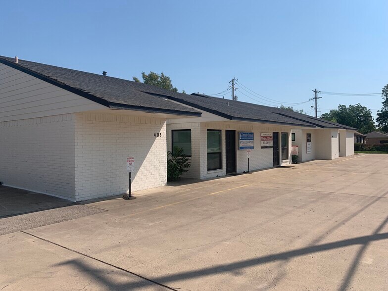 403 W Main St, Lewisville, TX à louer - Photo de l’immeuble – Image 2 sur 14