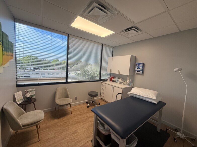 9970 S Central Park Blvd, Boca Raton, FL à louer - Photo principale – Image 1 sur 22