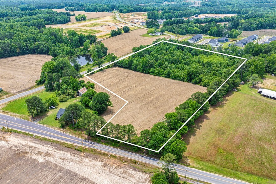 1212 Rogers Rd, Fuquay Varina, NC à vendre - Photo de l’immeuble – Image 3 sur 7