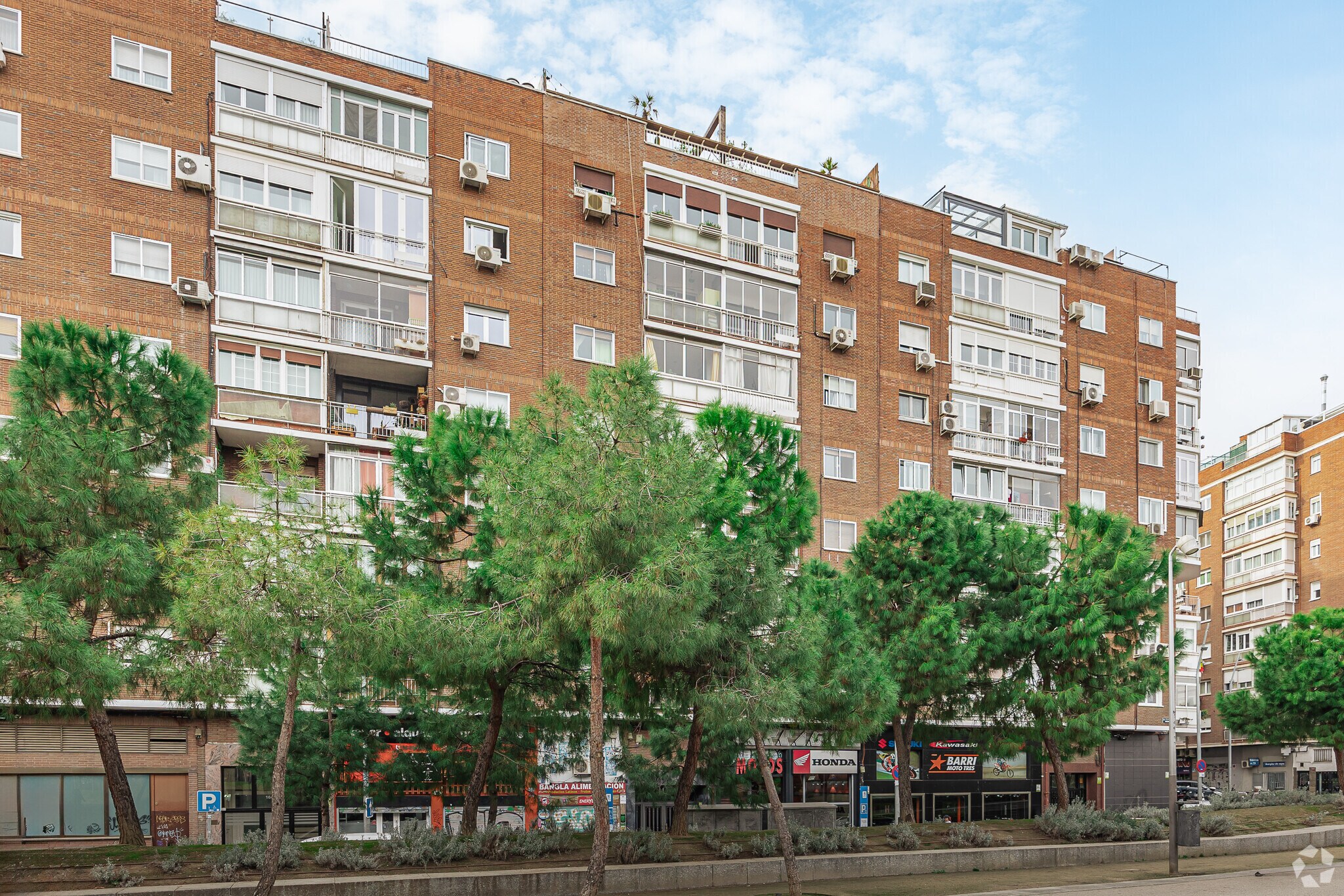 Bureau dans Madrid, Madrid à louer Photo de l’immeuble– Image 1 sur 2