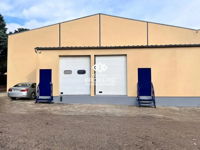 Plus de détails pour Industriel/Logistique à louer