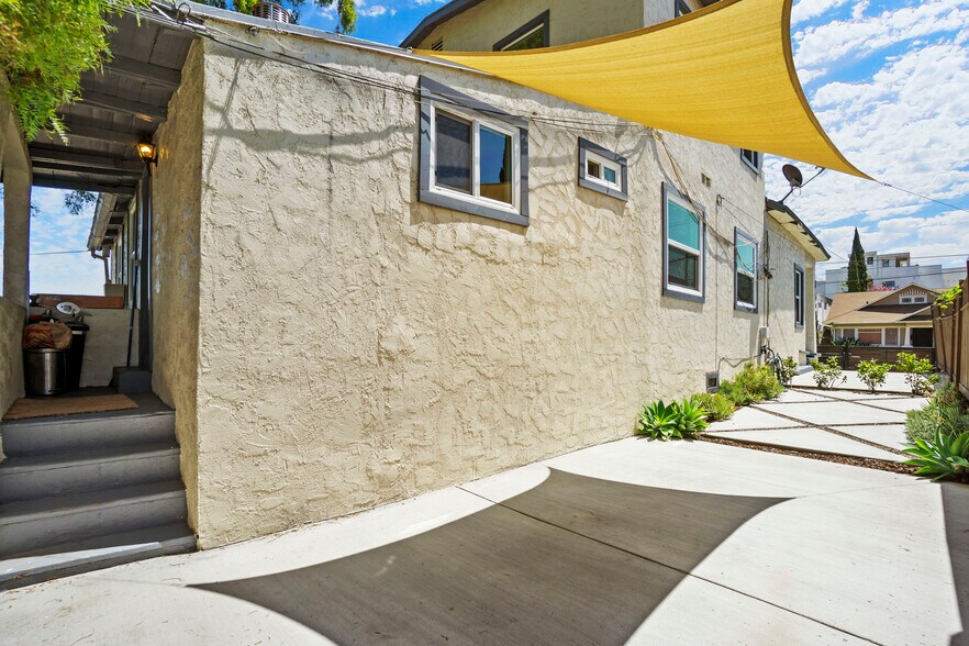 343 N Occidental Blvd, Los Angeles, CA à vendre - Photo de l’immeuble – Image 3 sur 28