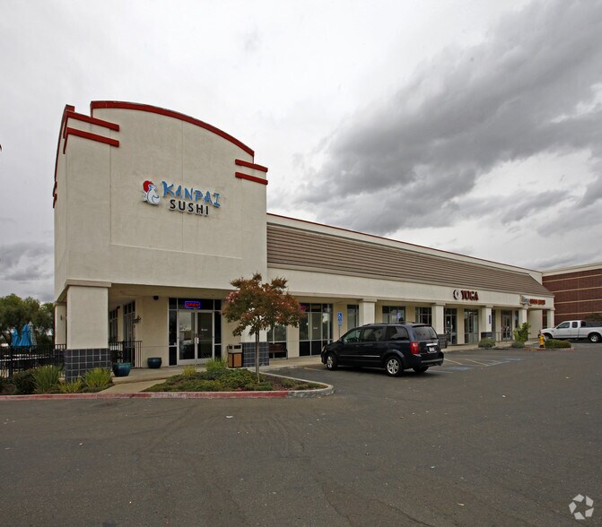 1013 Riley St, Folsom, CA à louer - Photo de l’immeuble – Image 2 sur 4