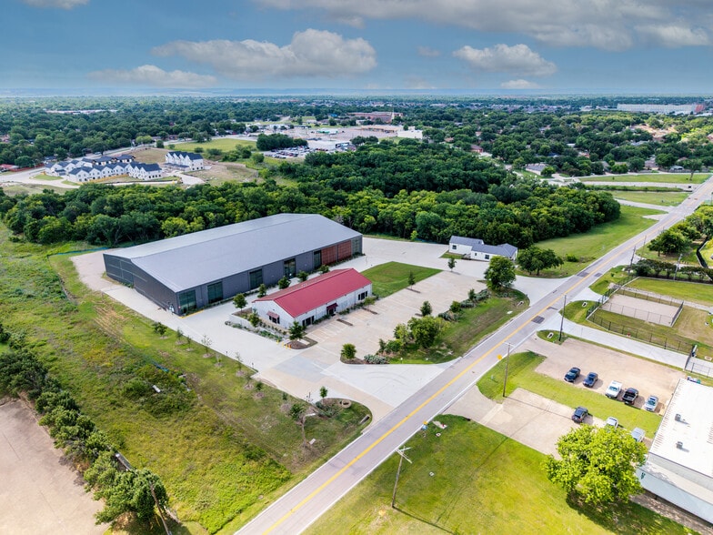 1771 Robinson Road, Grand Prairie, TX à louer - Photo de l’immeuble – Image 1 sur 22