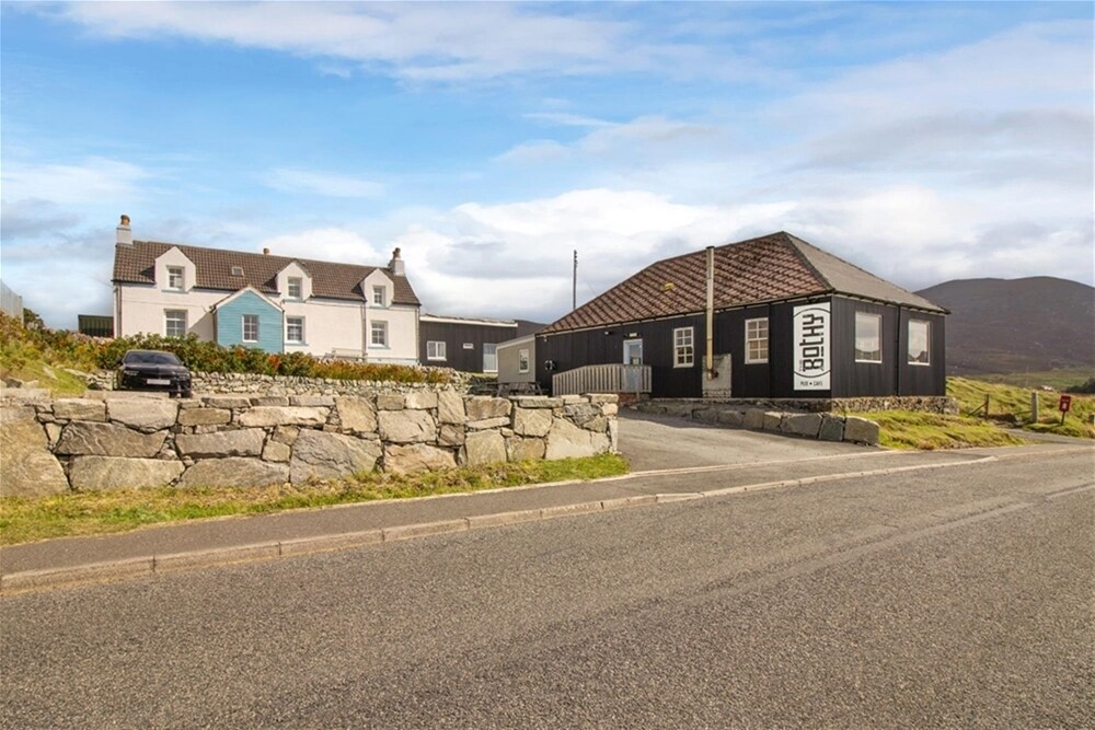 Ardview House, The Bothy Bar & Restaurant, Leverburgh à vendre Photo de l’immeuble– Image 1 sur 22