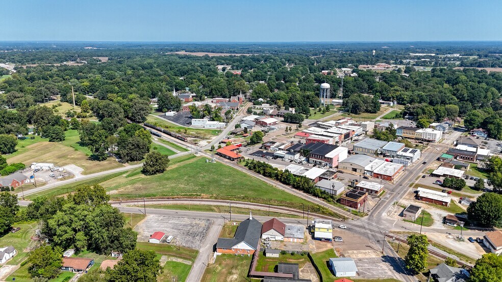 512 Stonewall St N, McKenzie, TN à vendre - Photo de l’immeuble – Image 3 sur 18