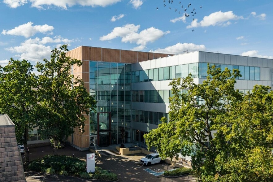 Wellcroft Rd, Slough à louer - Photo principale – Image 2 sur 2