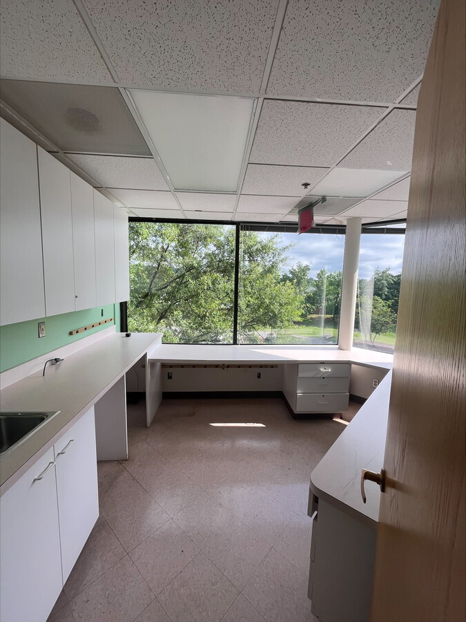 7350 Van Dusen Rd, Laurel, MD 20707 - Lot 370 - - Photo intérieure - Image 2 of 6