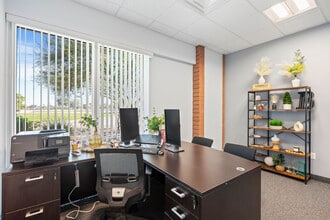 5500 W Chandler Blvd, Chandler, AZ à louer Photo intérieure– Image 2 sur 14