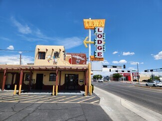 Plus de détails pour 5715 Central Ave NE, Albuquerque, NM - Hôtellerie à vendre