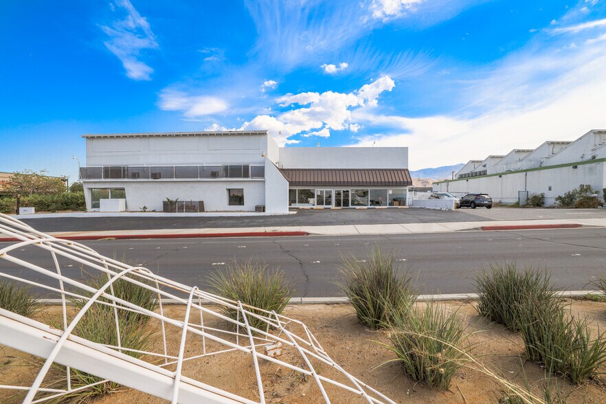 4775-4779 E Ramon Rd, Palm Springs, CA à vendre - Photo de l’immeuble – Image 3 sur 76