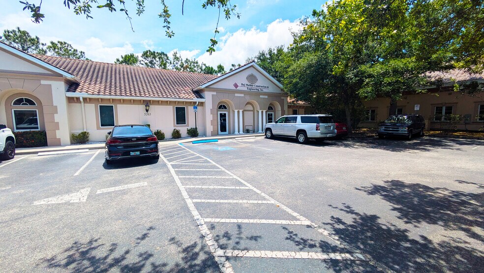 5265 Office Park Blvd, Bradenton, FL à louer - Photo de l’immeuble – Image 3 sur 9