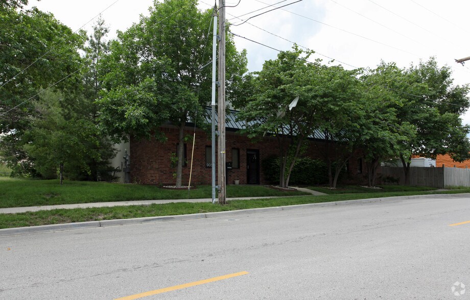 903-905 E Park St, Olathe, KS à louer - Photo de l’immeuble – Image 3 sur 26