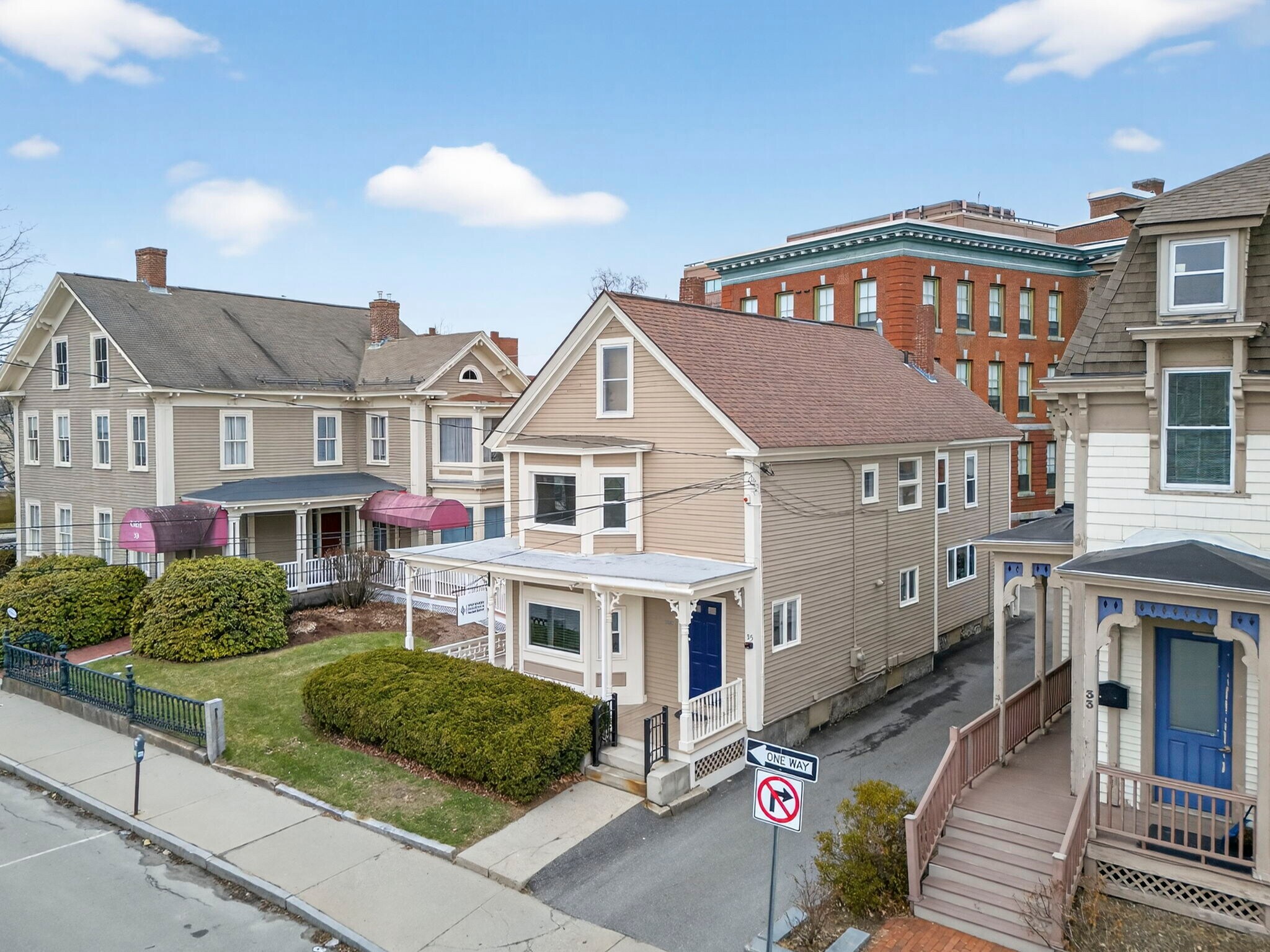 35 E Pearl St, Nashua, NH à vendre Photo principale– Image 1 sur 28