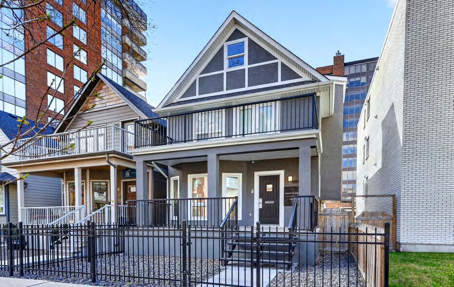1019 13th Ave SW, Calgary, AB à vendre - Photo de l’immeuble – Image 3 sur 23