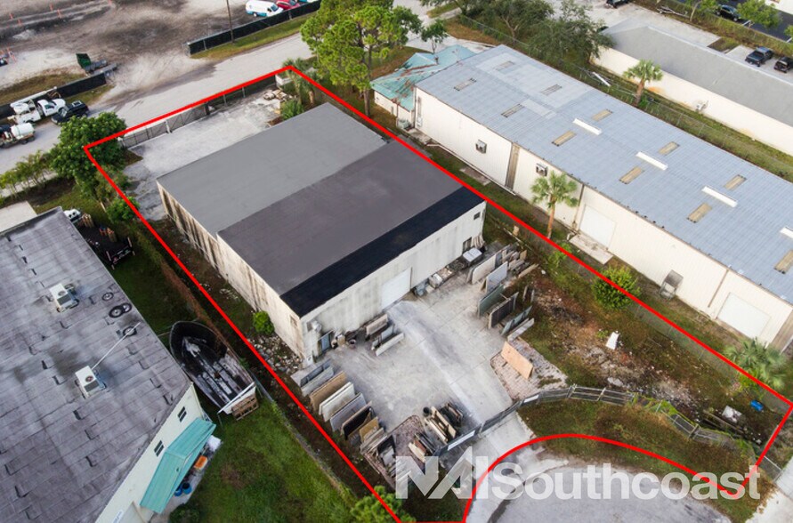 3121 SE Waaler St, Stuart, FL à vendre - Photo de l’immeuble – Image 2 sur 9