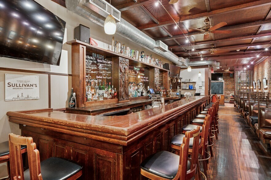 8337 Germantown Ave, Philadelphia, PA à vendre - Photo de l’immeuble – Image 3 sur 9