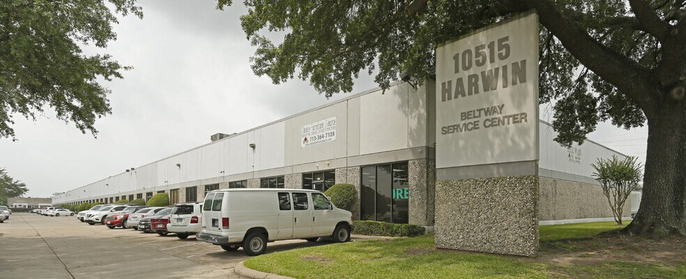 10515 Harwin Dr, Houston, TX à louer - Photo principale – Image 1 sur 2
