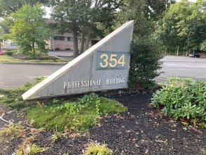 354 Veterans Memorial Hwy, Commack, NY à louer Photo intérieure– Image 2 sur 5