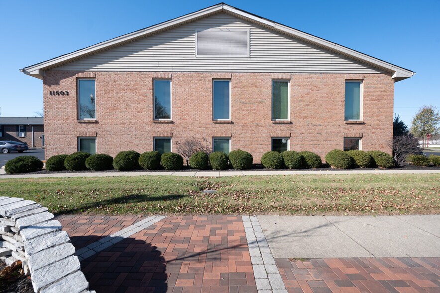 11503 Springfield Pike, Cincinnati, OH à louer - Photo de l’immeuble – Image 3 sur 11