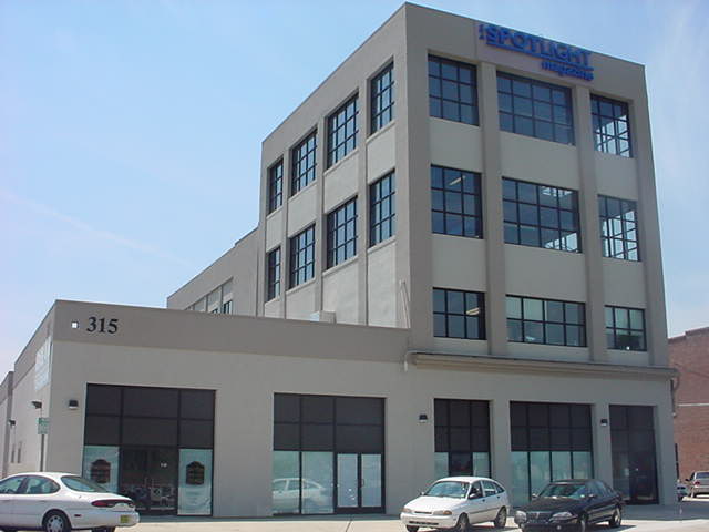 315 Spring Garden St, Greensboro, NC à louer - Photo de l’immeuble – Image 2 sur 8