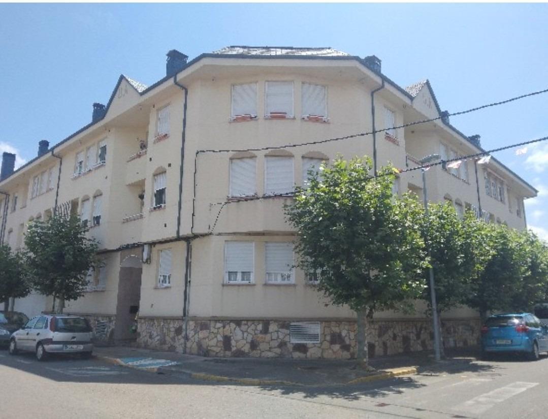 Avenida de las Islas Baleares, 63, Ponferrada, León à vendre Photo de l’immeuble– Image 1 sur 8