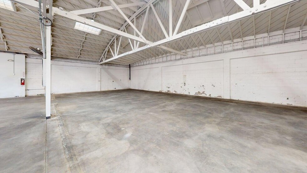 415 E 10th St, Pittsburg, CA à louer - Photo de l’immeuble – Image 2 sur 43