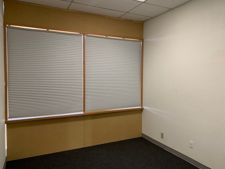 7600 Benbrook Pky, Benbrook, TX à louer - Photo de l’immeuble – Image 3 sur 5