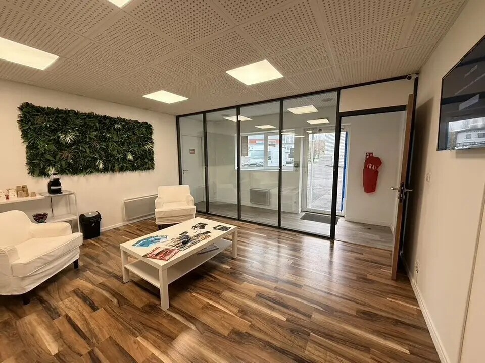 Local d’activités dans Beauvais à louer Photo intérieure– Image 1 sur 12