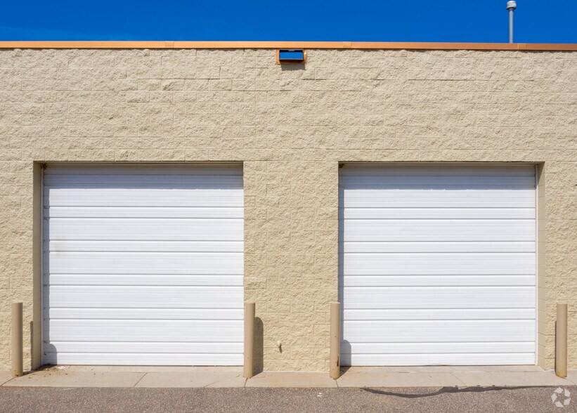 625 Hayward Ave N, Oakdale, MN à louer - Photo de l’immeuble – Image 2 sur 6