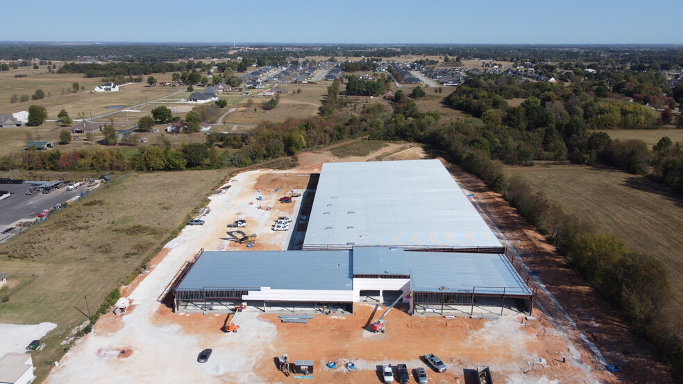 516 Henri De Tonti Blvd, Tontitown, AR à louer - Photo de l’immeuble – Image 2 sur 4