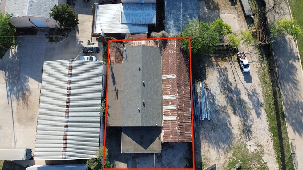 622 S Collard St, Fort Worth, TX à vendre - Photo de l’immeuble – Image 3 sur 7