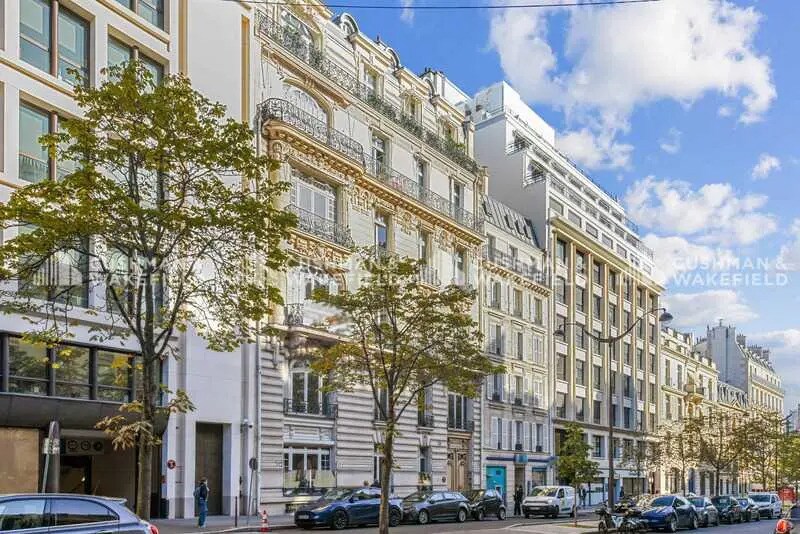 26-28 Avenue Hoche, Paris à louer - Photo de l’immeuble – Image 2 sur 9