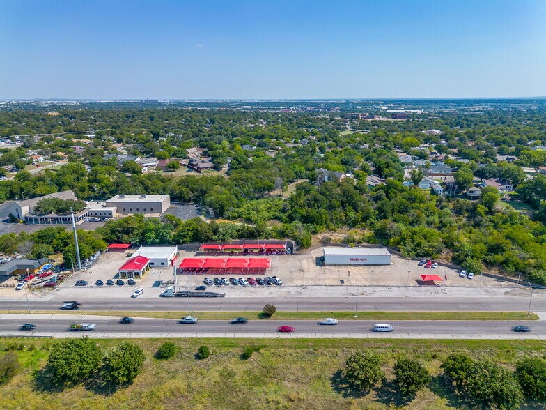 1924 Jacksboro Hwy, Fort Worth, TX à vendre - Photo de l’immeuble – Image 2 sur 28