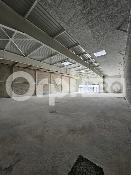 Local commercial dans Champigny à louer - Photo intérieure – Image 3 sur 4