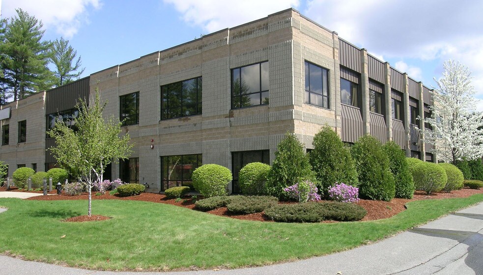 11 Continental Blvd, Merrimack, NH à louer - Photo de l’immeuble – Image 3 sur 10