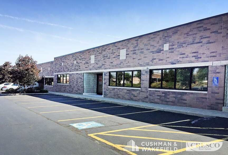 6325 Cochran Rd, Solon, OH à louer - Photo de l’immeuble – Image 1 sur 2