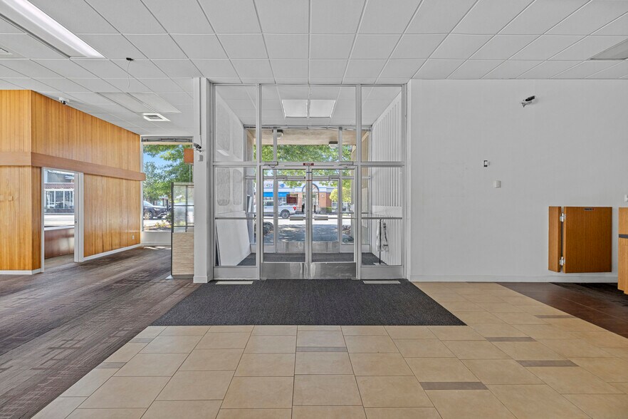 501 N Olympic Ave, Arlington, WA à louer - Photo de l’immeuble – Image 3 sur 37