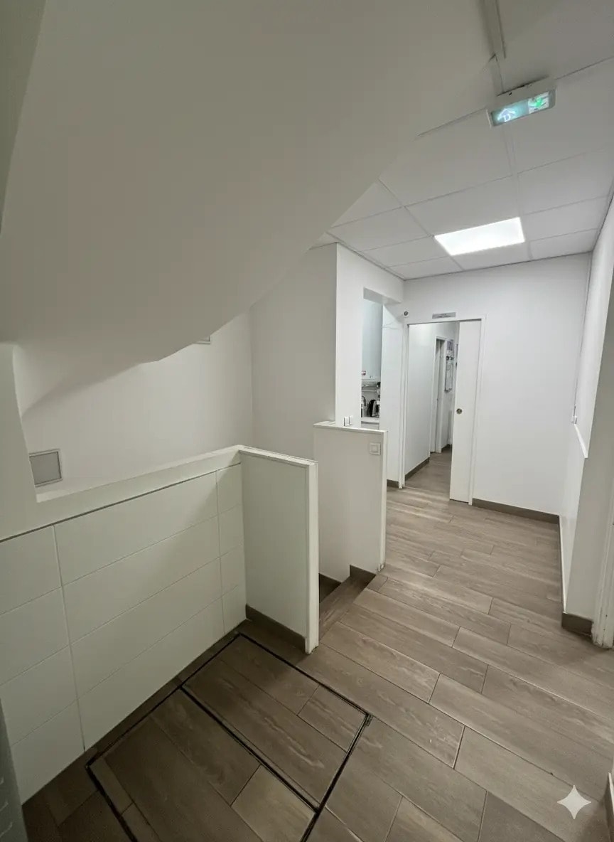 Local d’activités dans Neuilly-sur-Seine à louer Photo de l’immeuble– Image 1 sur 7