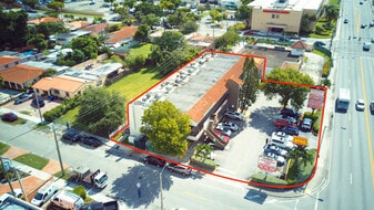 Strip Shopping Center - Commerce