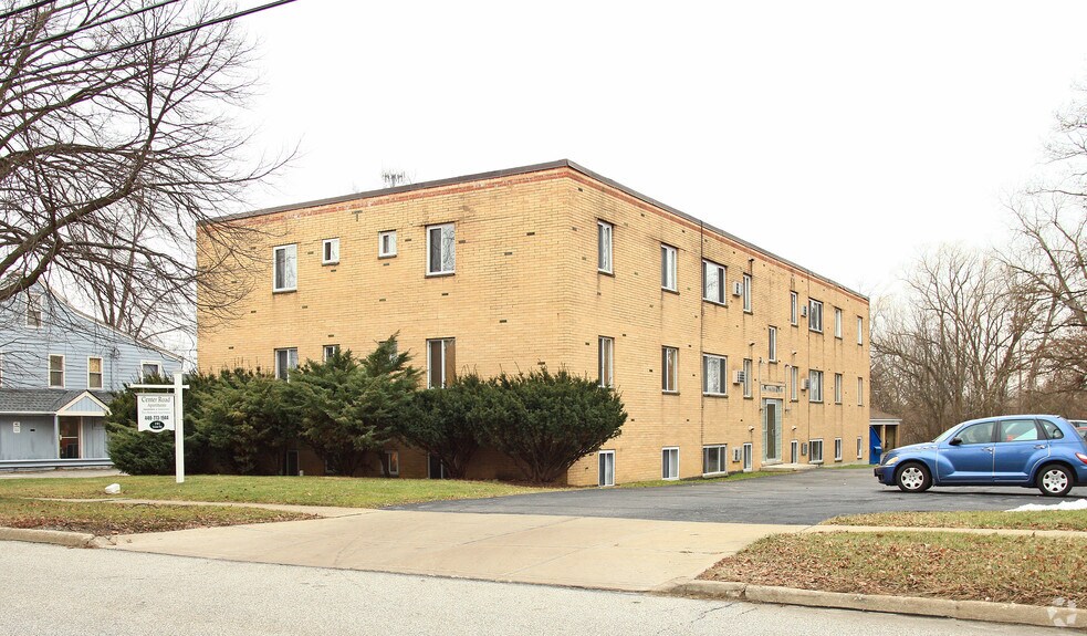 191 Center Rd, Bedford, OH à vendre - Photo principale – Image 1 sur 6