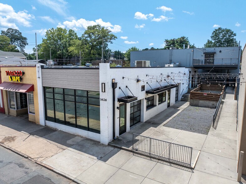 1426 E 4th St, Charlotte, NC à louer - Photo de l’immeuble – Image 1 sur 7